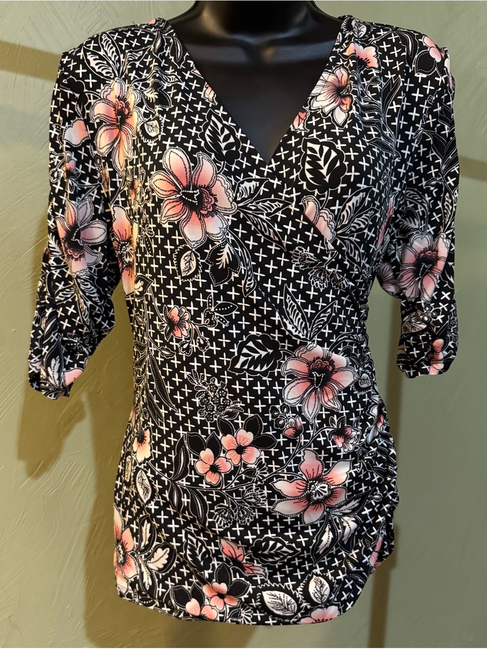 Style & Co Petite XL (PXL) Floral Faux Wrap V-Neck Blouse Black Pink EUC